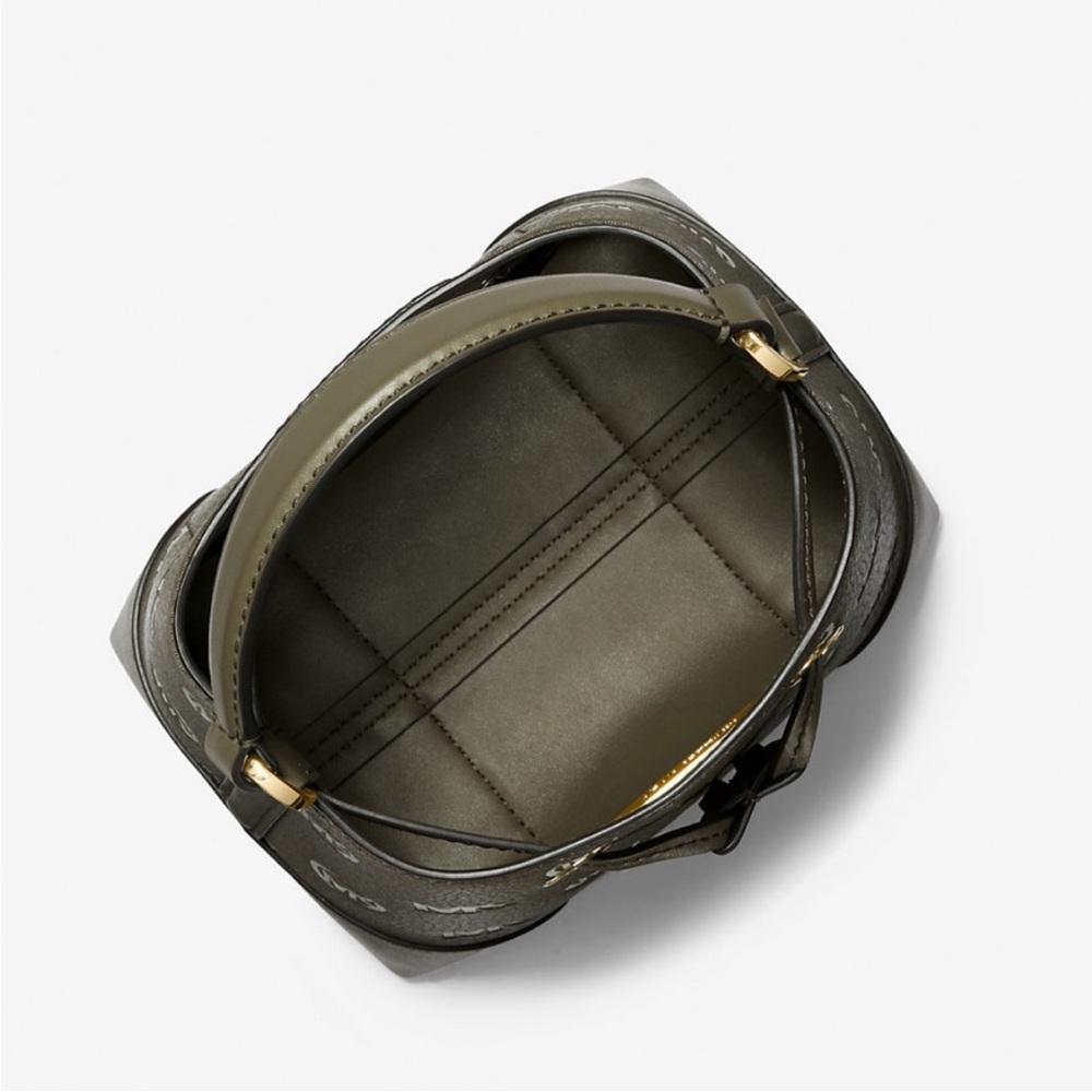 MICHAEL KORS
Mercer Small Logo Embossed Leather
Bucket Bag OLIVE COLOR - Picture 13 of 15